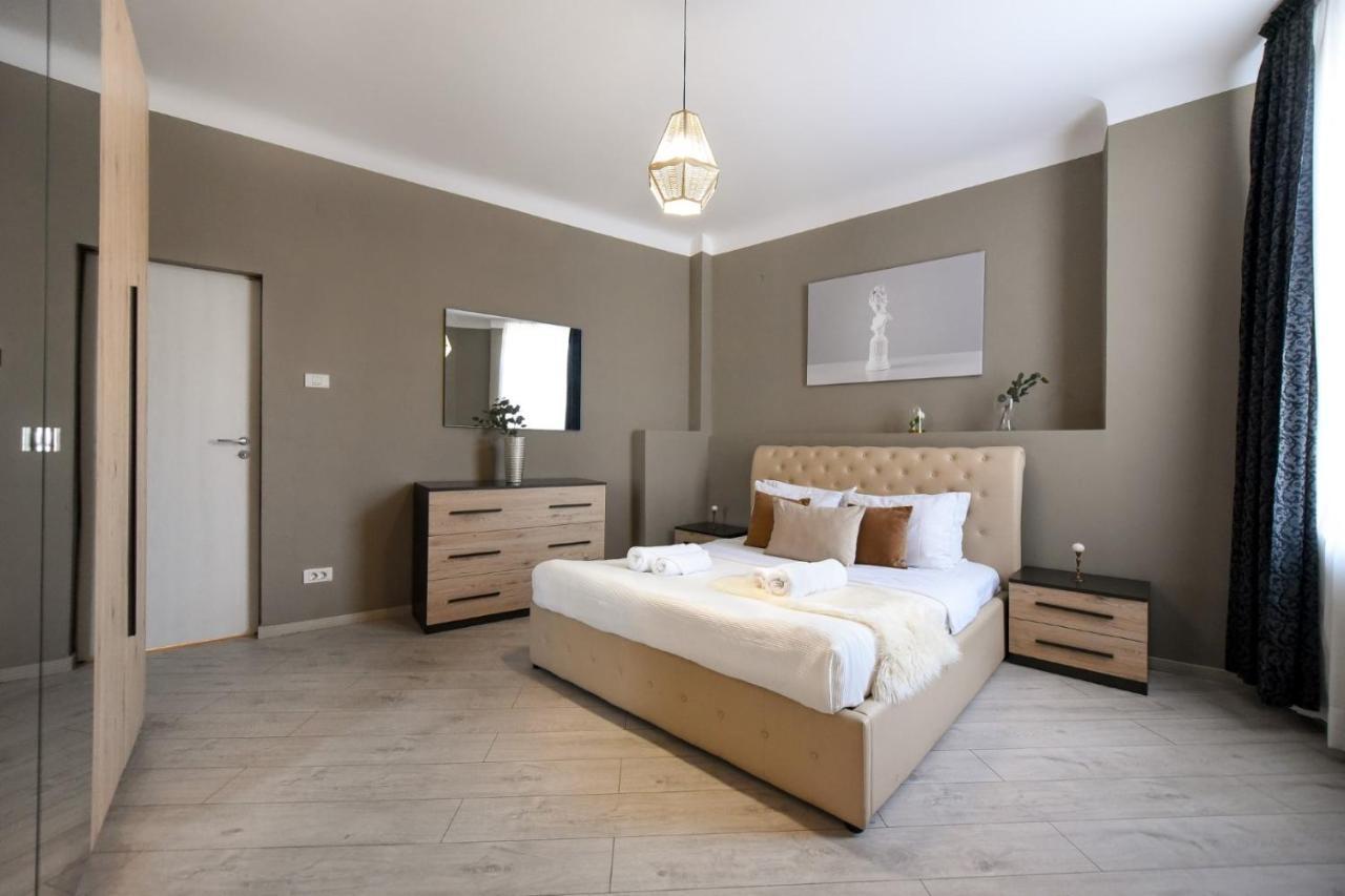 Amazing Location & Elegant Apt - Old Town Apartment Bucharest Exterior photo